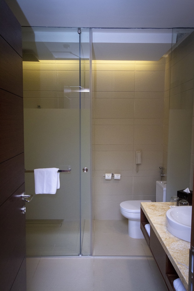 Movenpick Hotel & Convention Centre KLIA 16/63