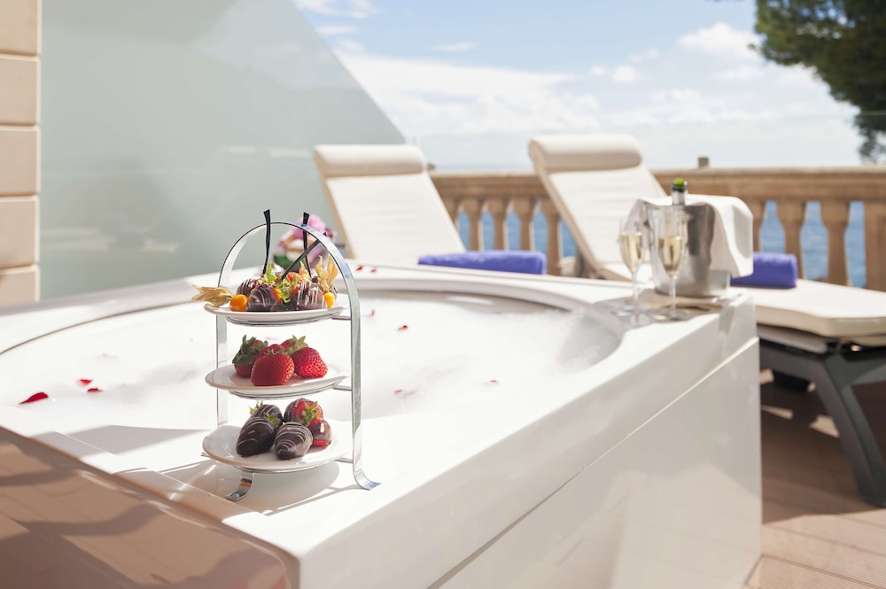 Barcelo Illetas Albatros - Adults Only 8/72
