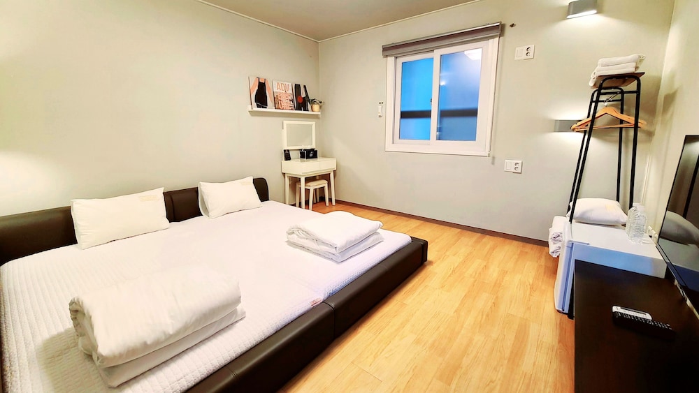 Uniqstay Hostel And Suite 15/46