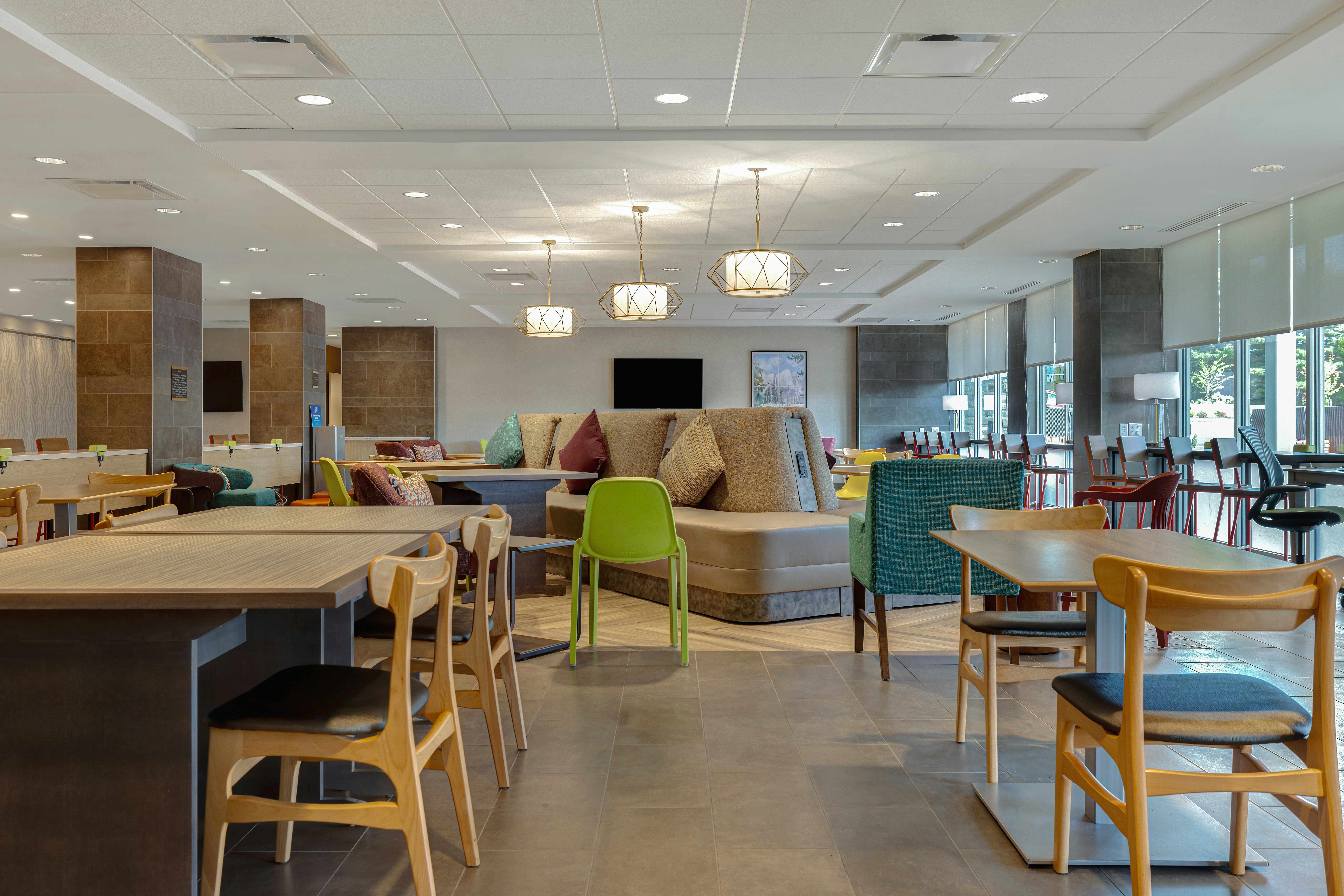 Home2 Suites by Hilton Allentown Bethlehem Airport 18/27