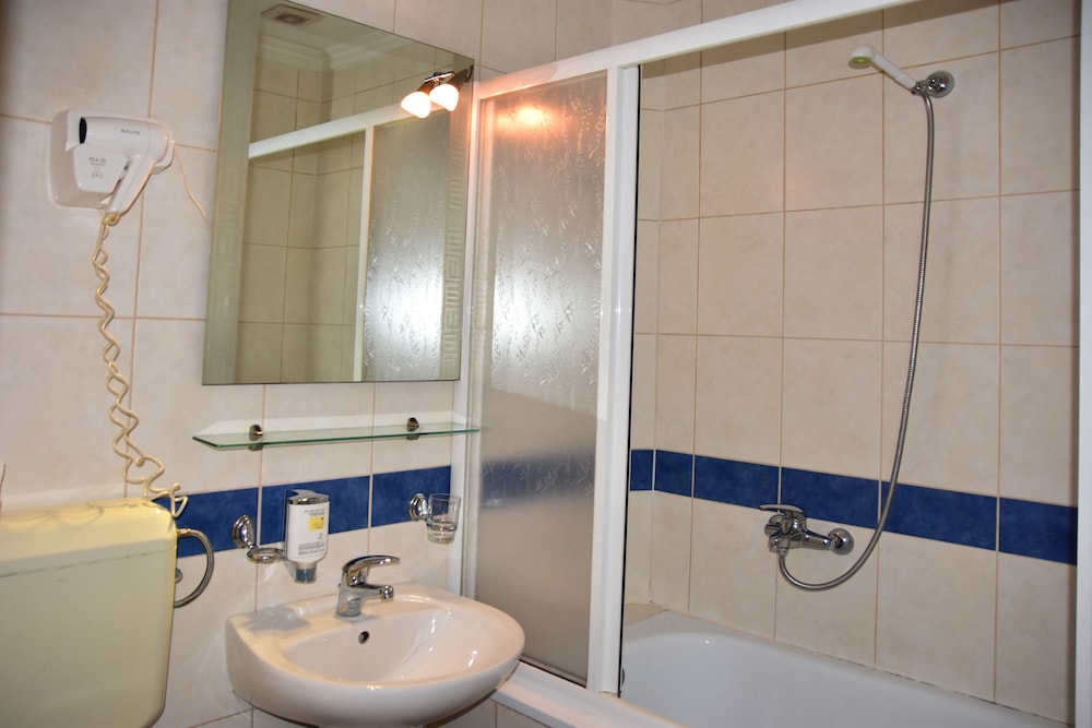 Garni Hotel Lav 49/50