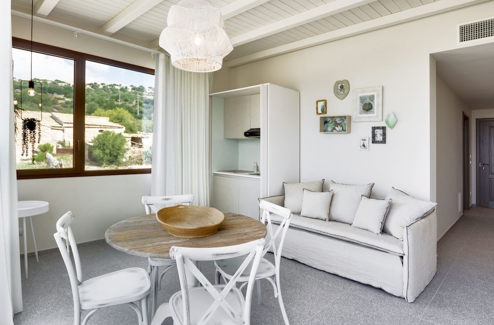 Relais Chiaramonte 43/68