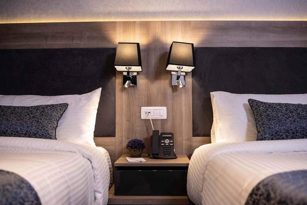 Oaks Beirut 14/33