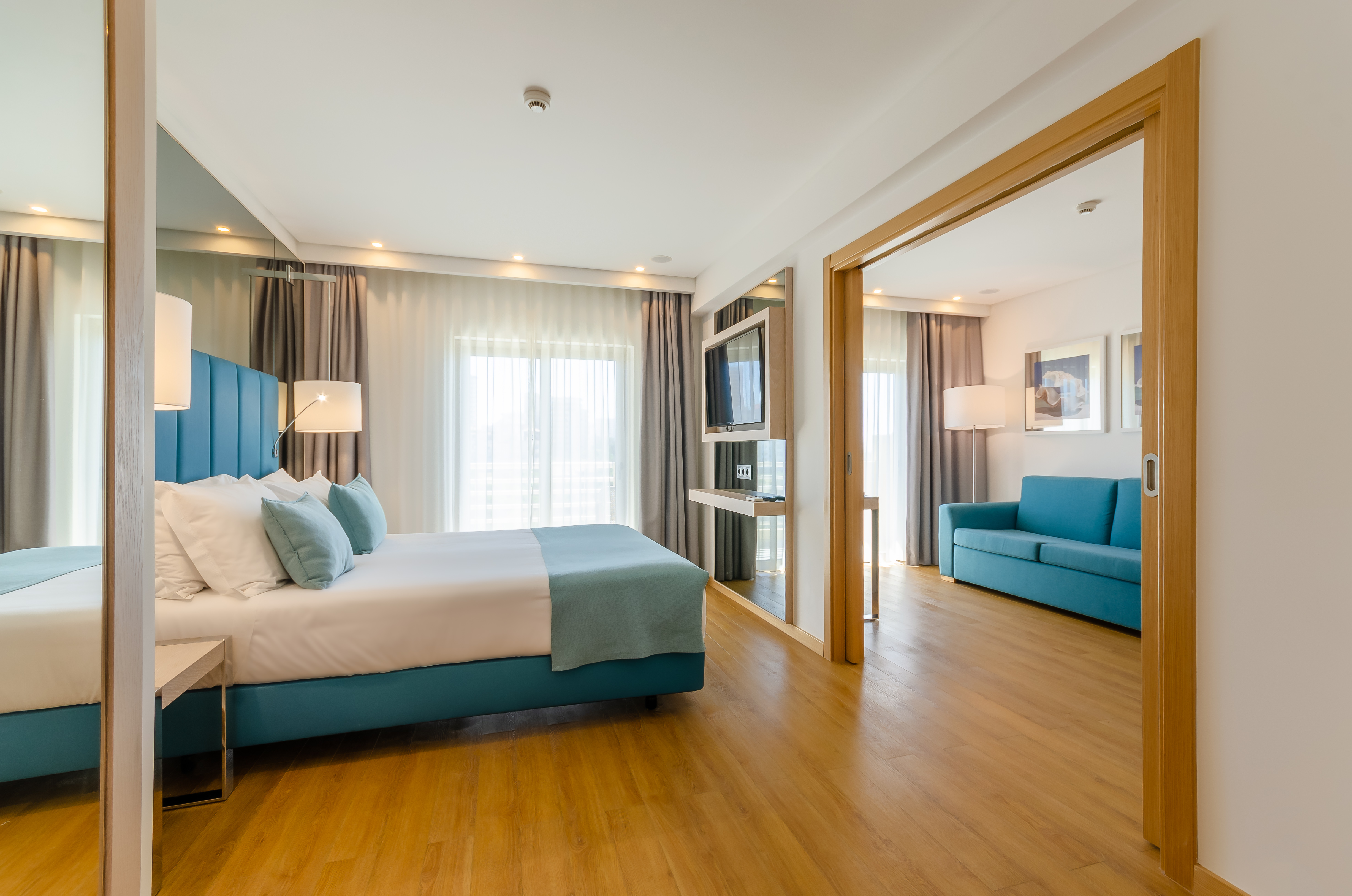 Suite, Lateral Side Sea View