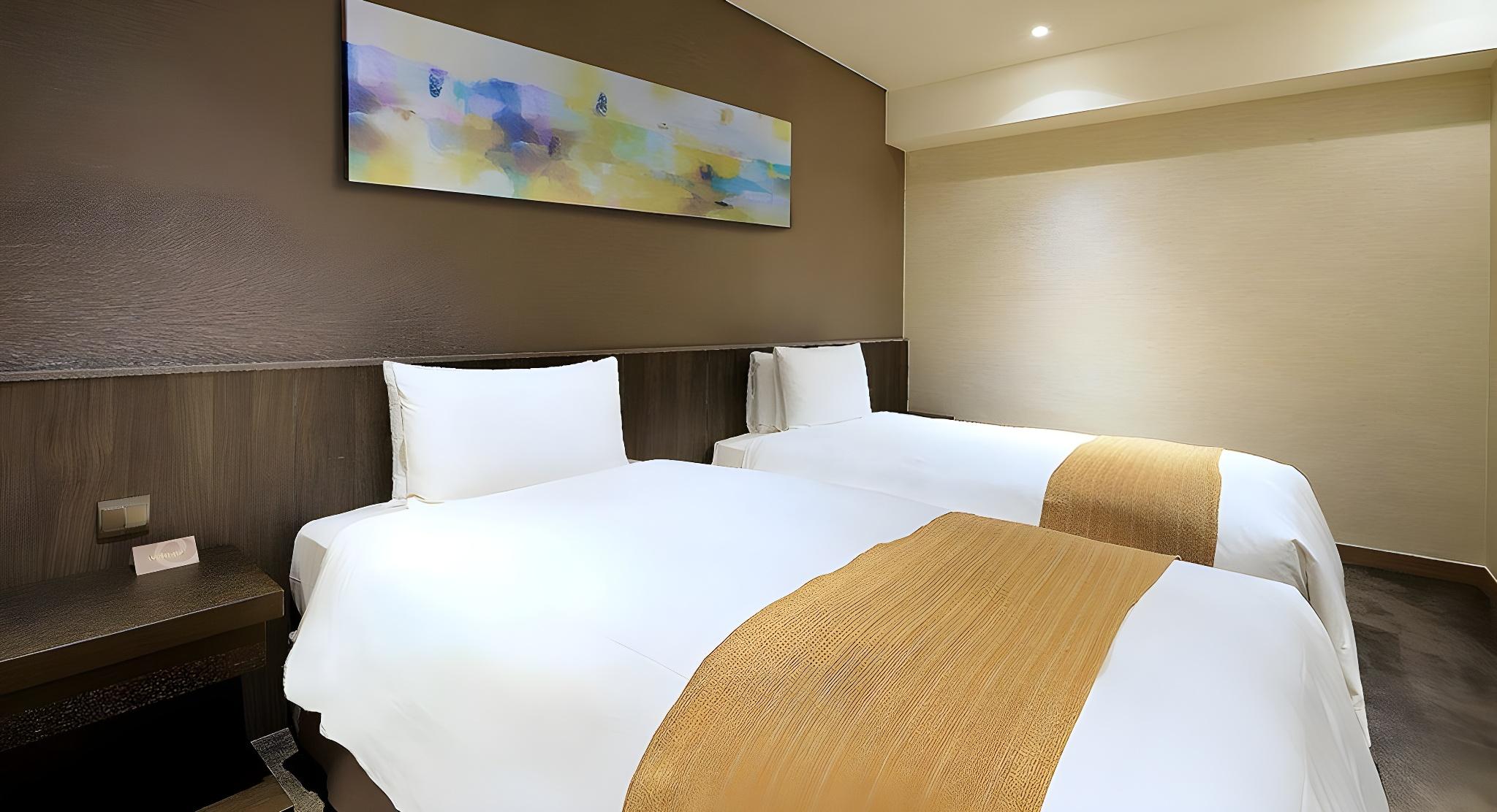 1 Bedroom, Semi Room, Basic, 2 Semi Double Beds, No Window