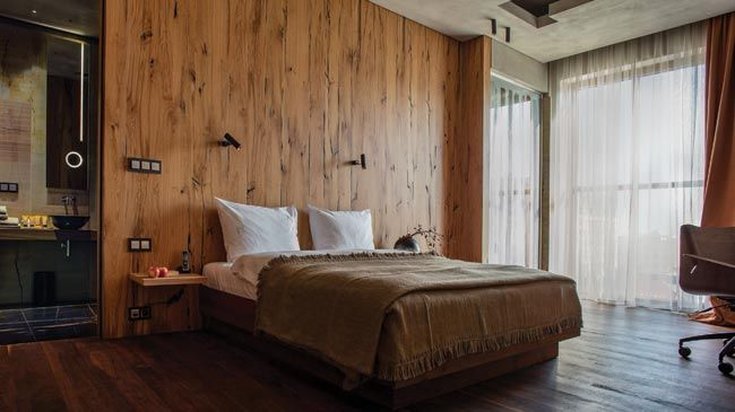 ROOM, DOUBLE BED