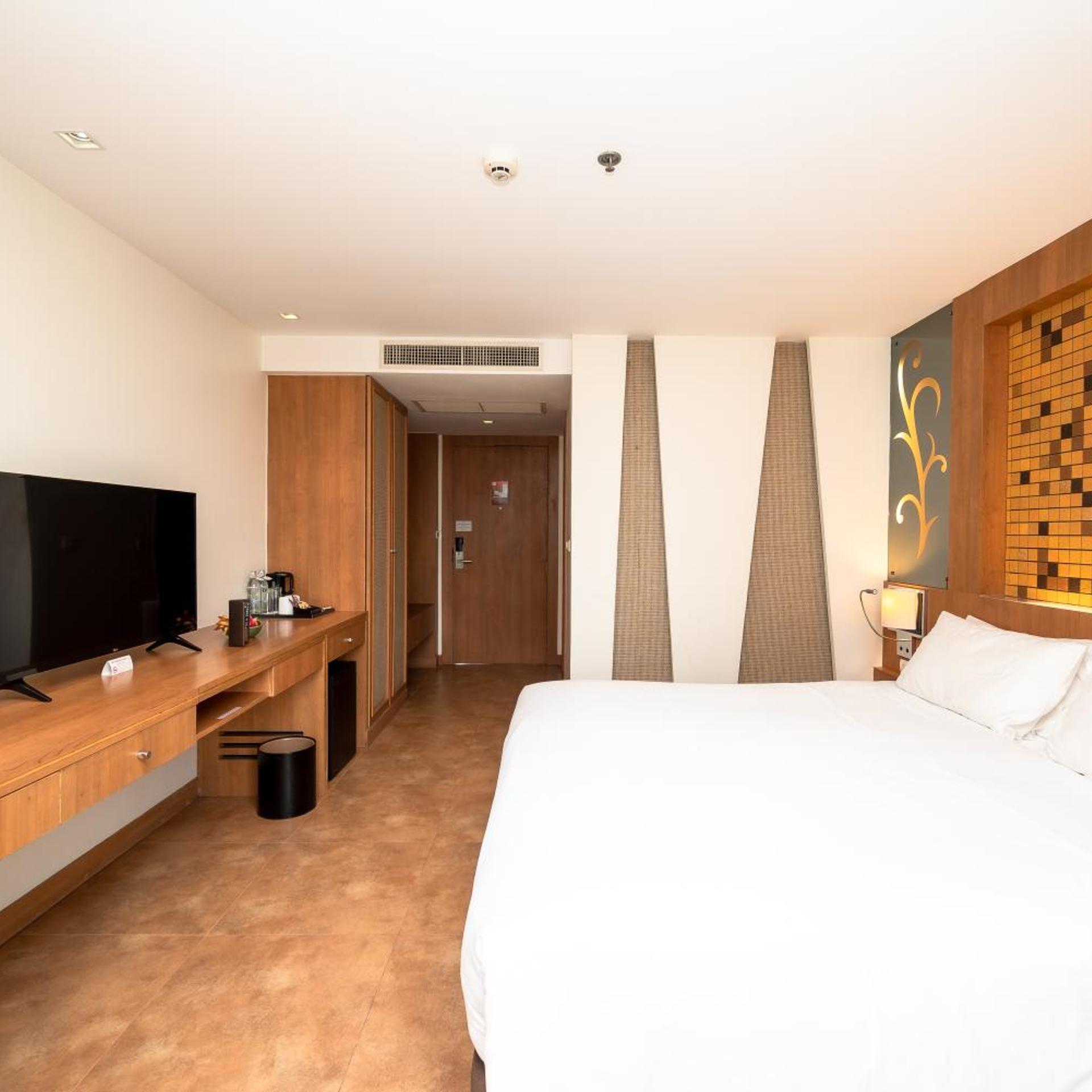 deluxe ., Centara Nova Hotel Pattaya 3/10
