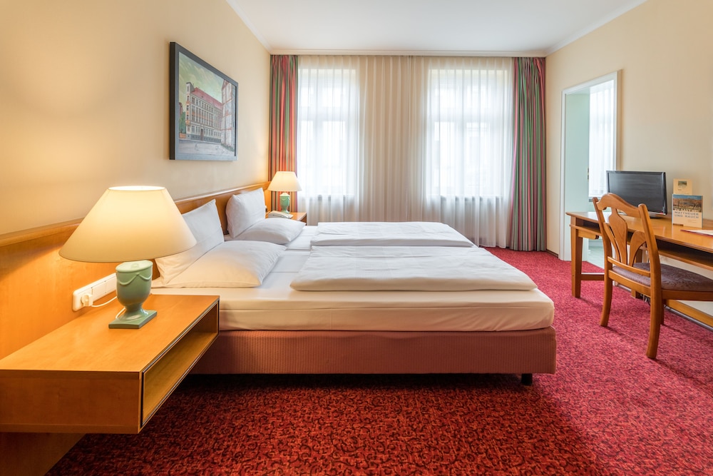 GALERIE HOTEL LEIPZIGER HOF 13/31