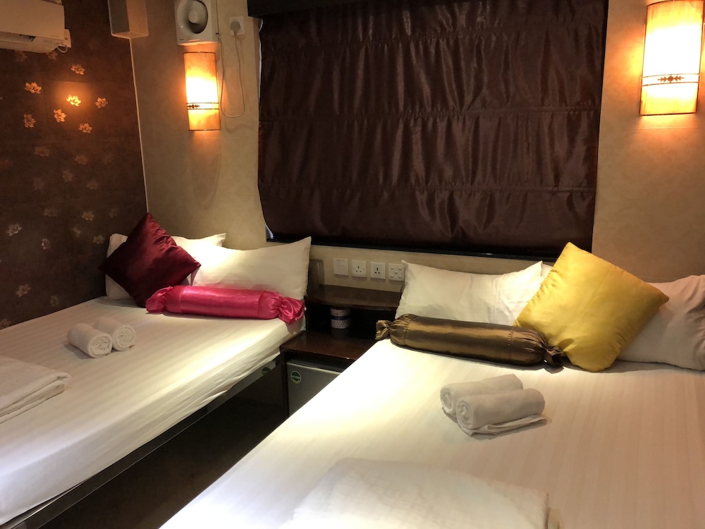 International Inn 8/30