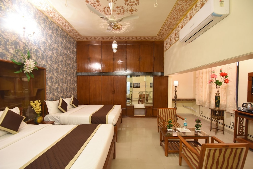 Virasat Mahal Heritage Hotel 19/33