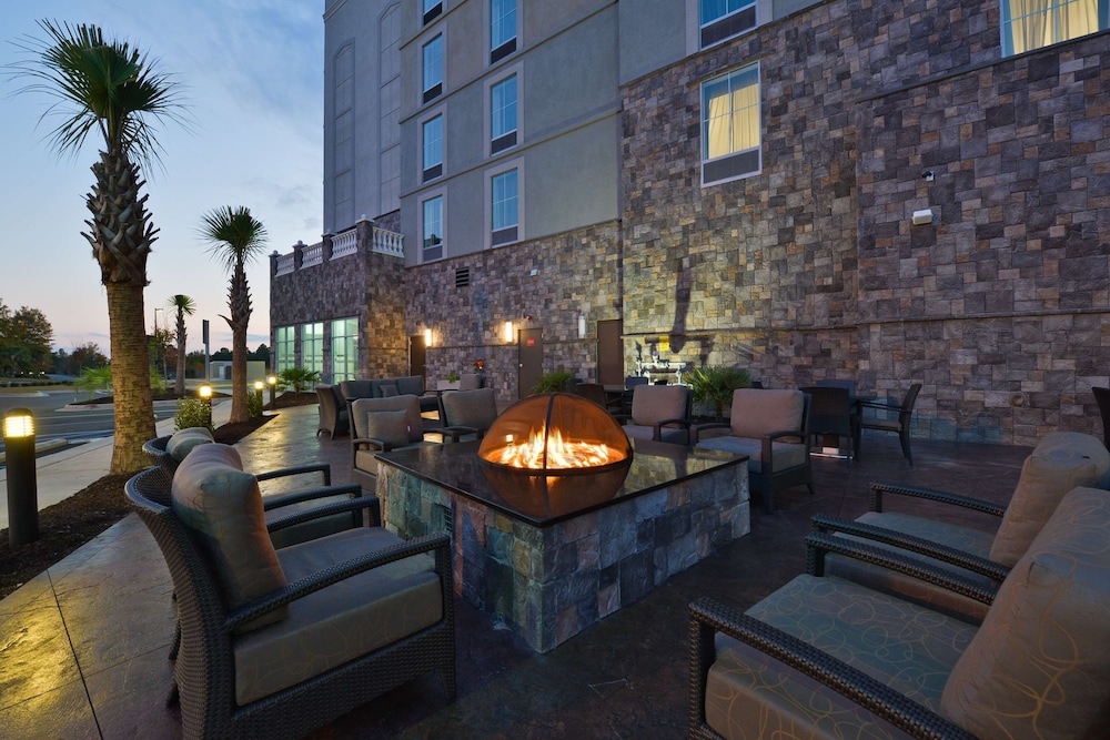 Hampton Inn And Suites Columbia Southeast Ft Jackson 39/47