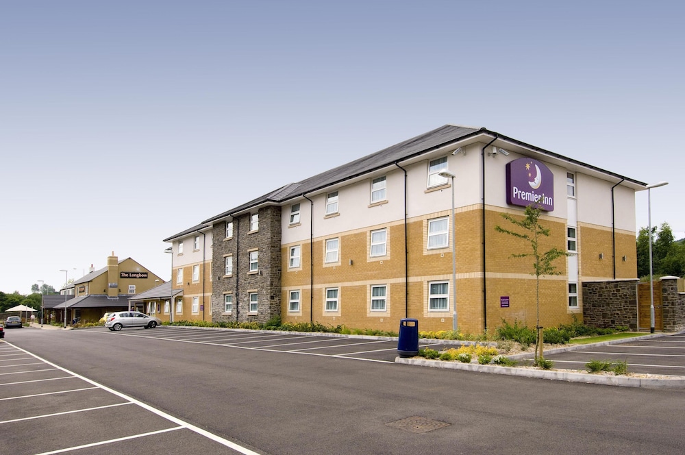 Premier Inn Llantrisant 30/37