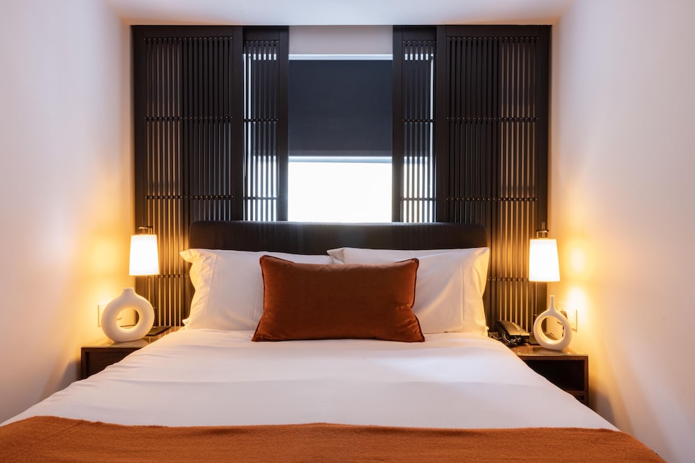 La Suite West - Hyde Park 8/50
