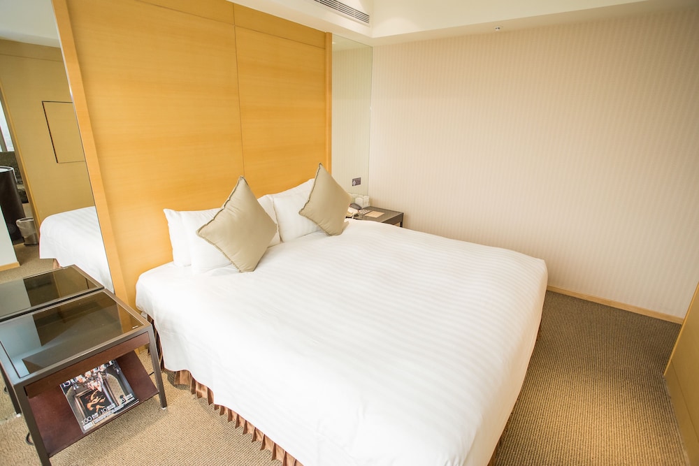 SUPERIOR, DOUBLE BED
