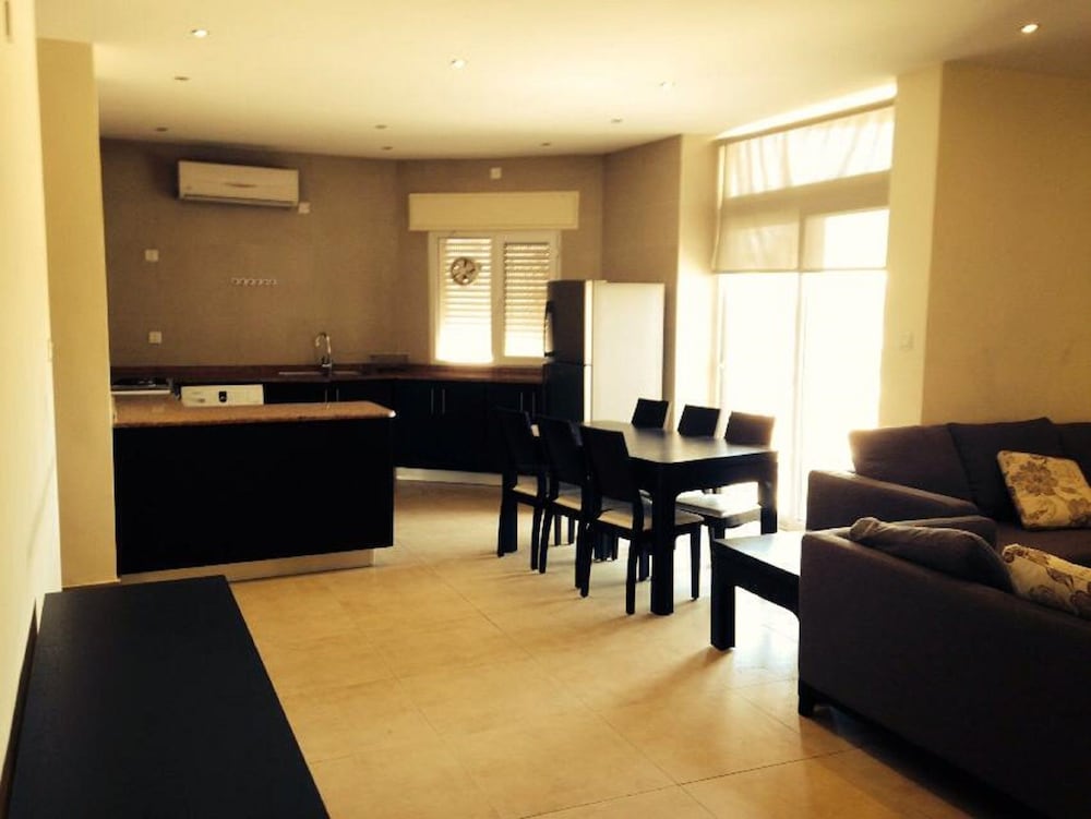 Lijam Hotel 34/50