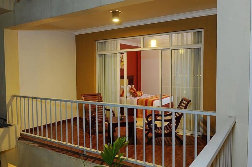 Avenra Garden 23/50