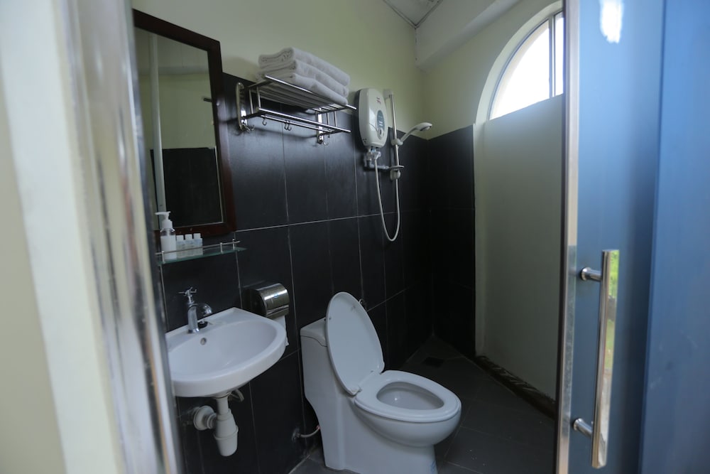JAM Hotel Near ERL Salak Tinggi Kota Warisan 27/27