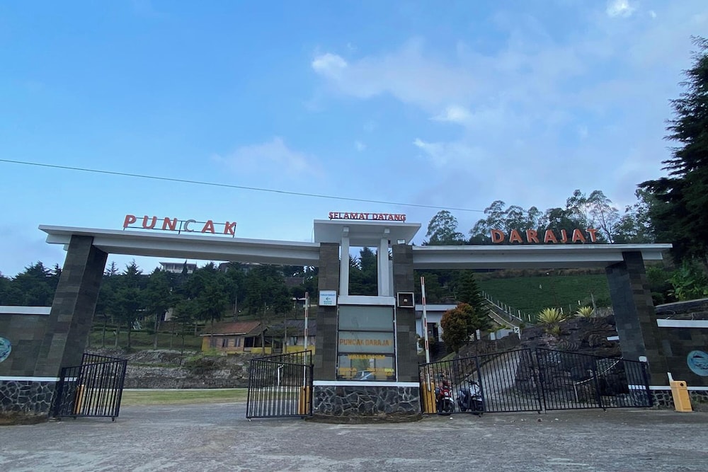 Puncak Darajat Highland by Zuzu 3/50