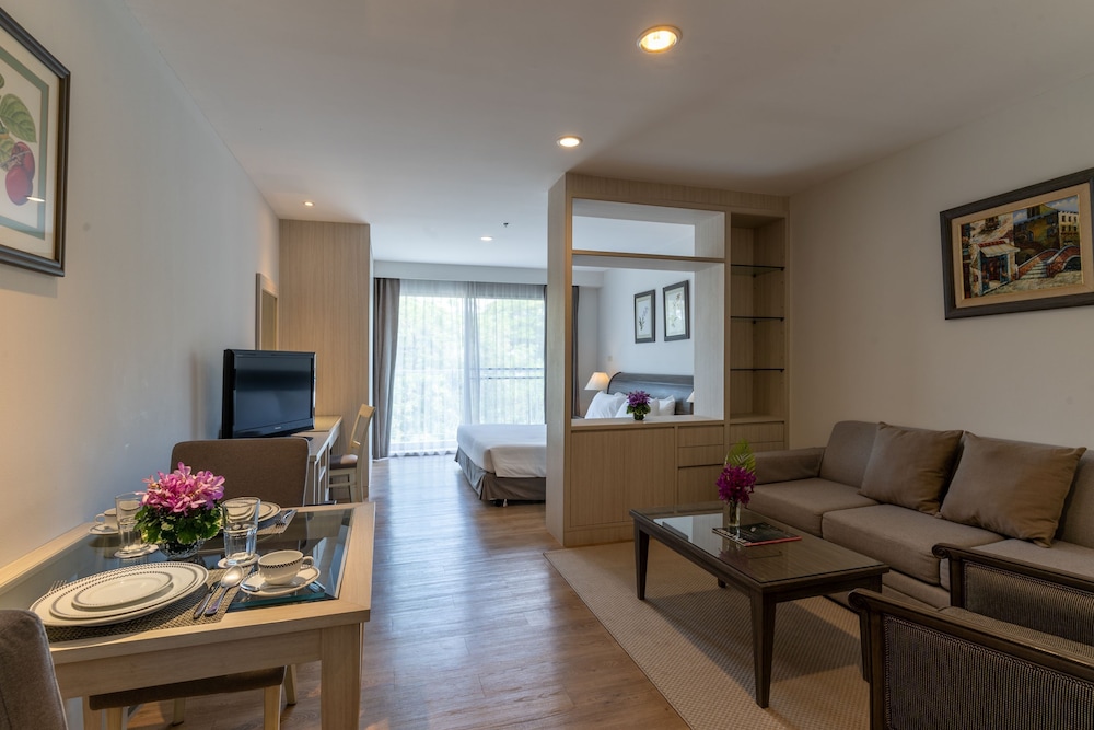 Classic Kameo Hotel and Serviced Apartments, Sriracha 17/39