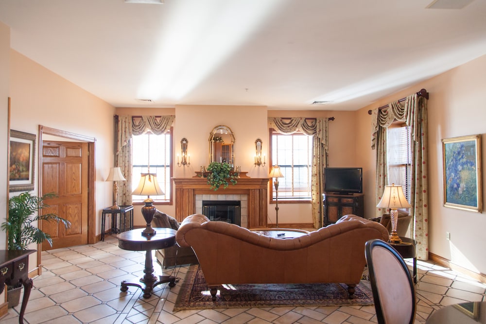 Landmark Inn 5/58