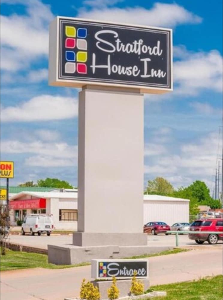 Stratford House Inns - Edmond 3/26