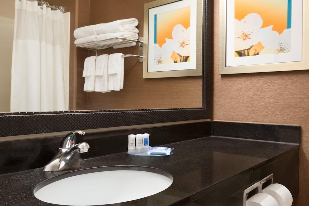 جناح بسرير كينج مع أريكة، Country Inn & Suites by Radisson, Bismarck-Mandan 6/7