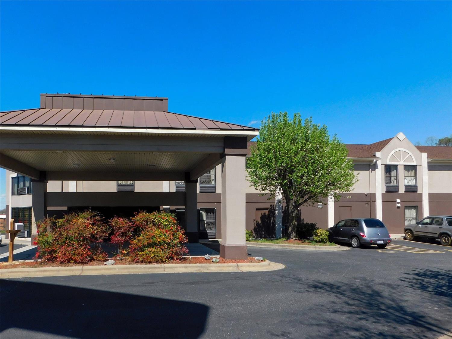 Quality Inn & Suites Thomasville-High Point 21/23
