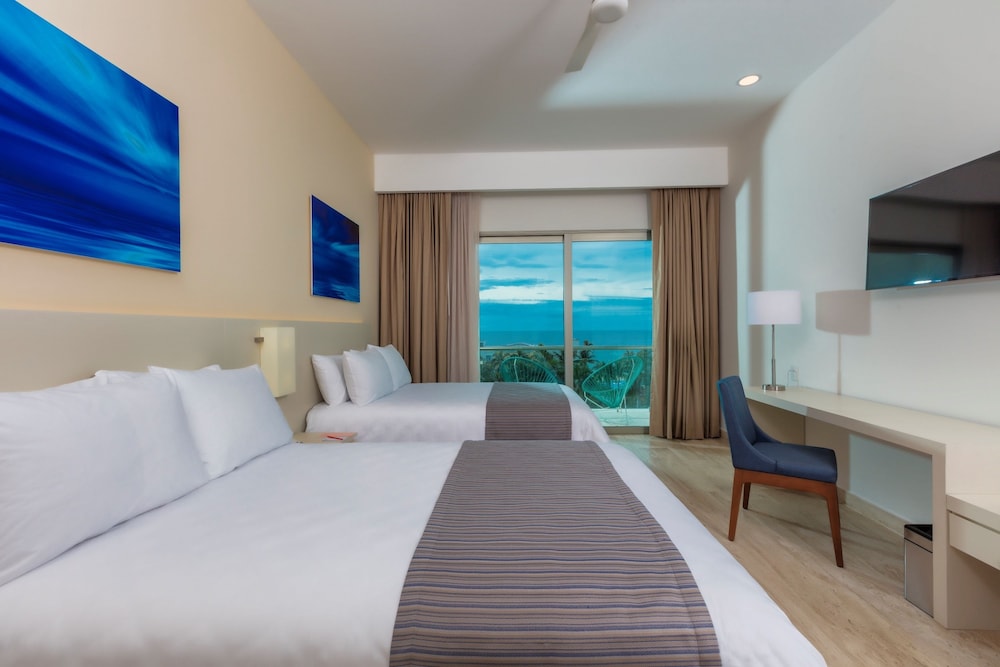 Krystal Vallarta 35/69