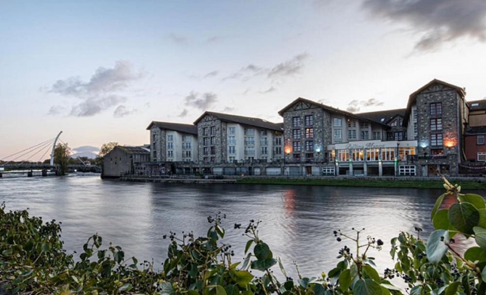 Ballina Manor Hotel 43/50