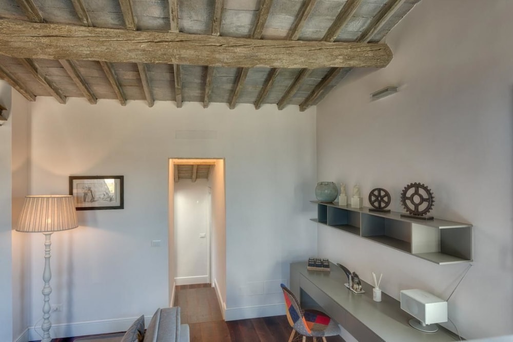 Beautiful Terrace Serragli 2/12