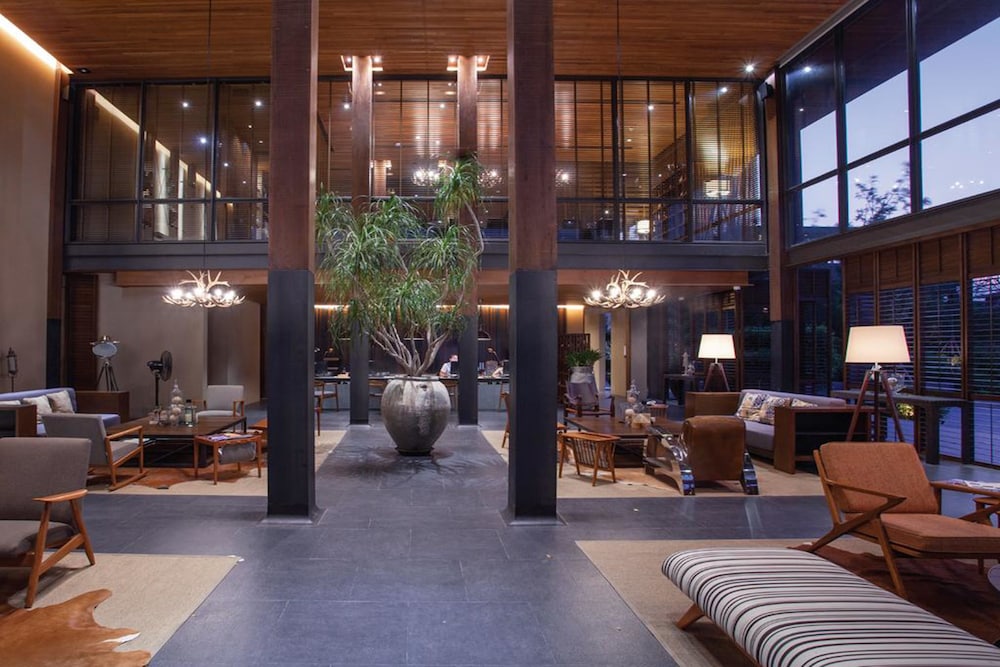 Atta Lakeside Resort Suite 75/81