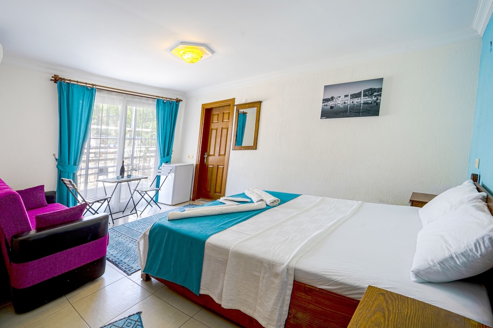 Flower Pension Hotel 7/49