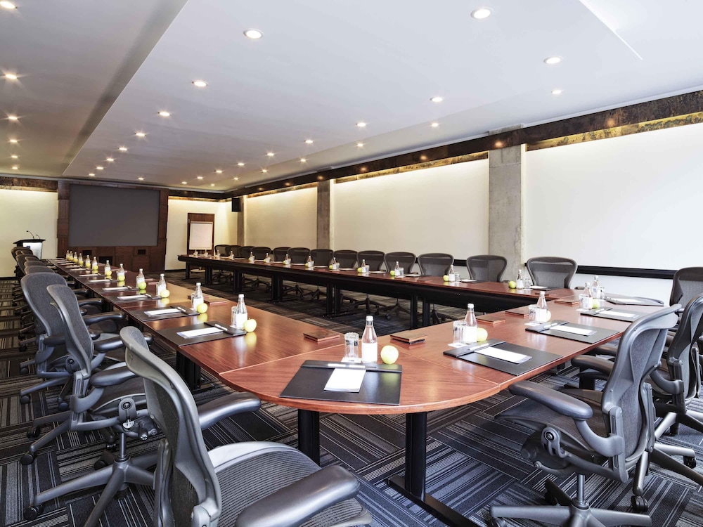 Novotel Montreal Centre 46/58