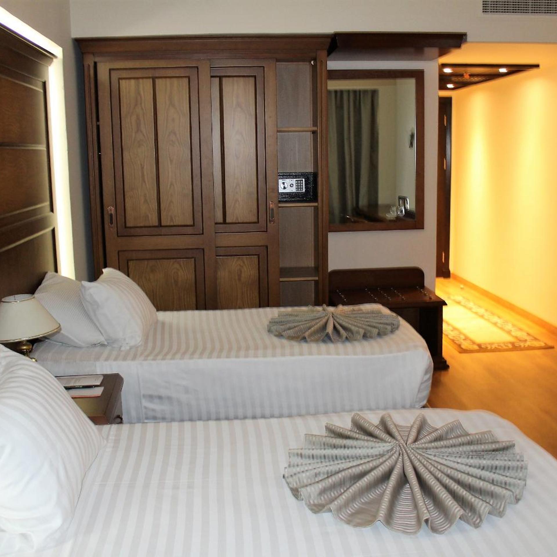 Room, Double Bed