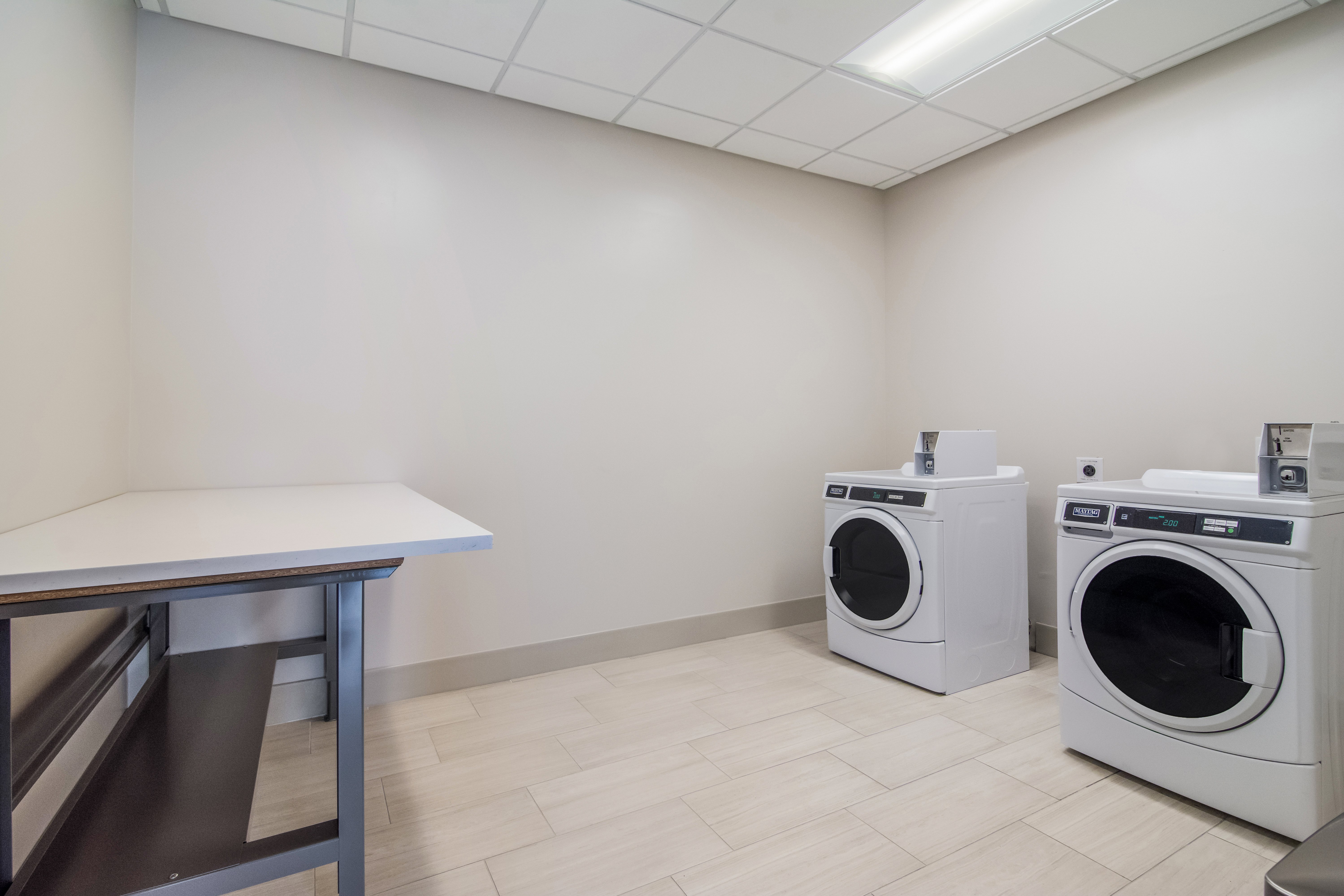Holiday Inn Express and Suites Asheboro 25/34