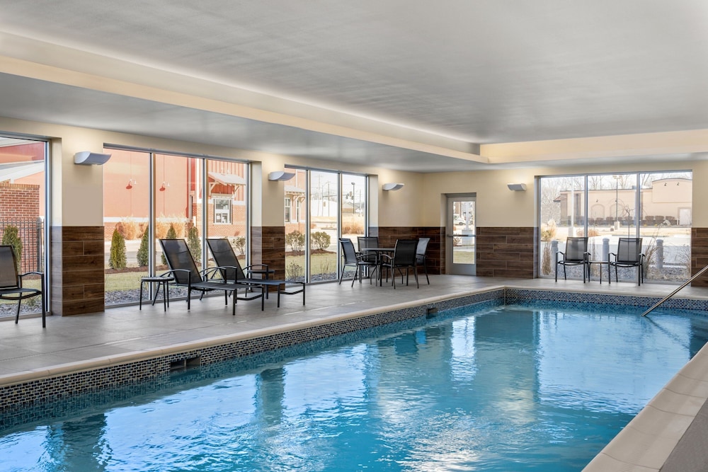 Fairfield Inn & Suites by Marriott Cape Girardeau 6/18
