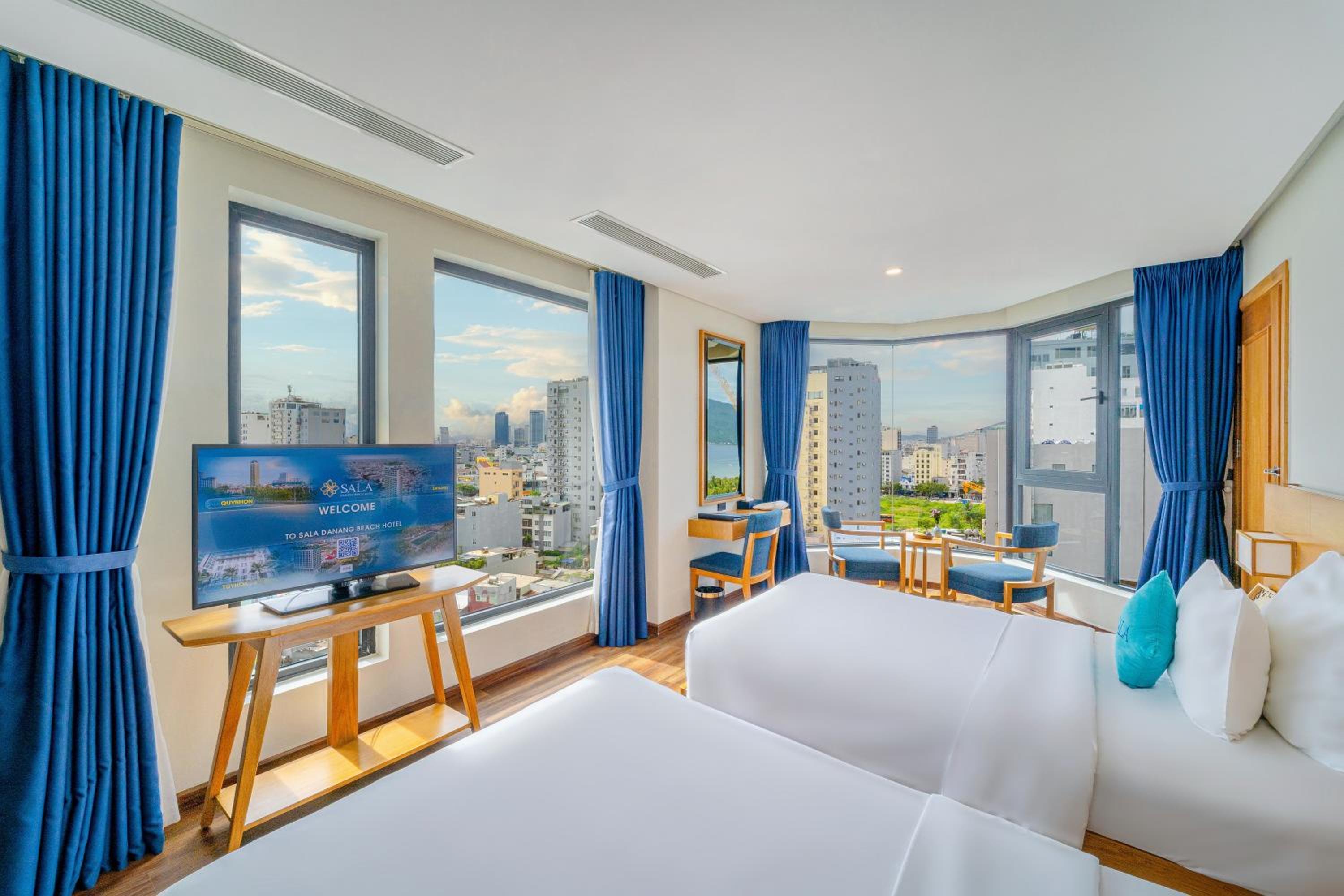 Family Suite, King and Twin Beds