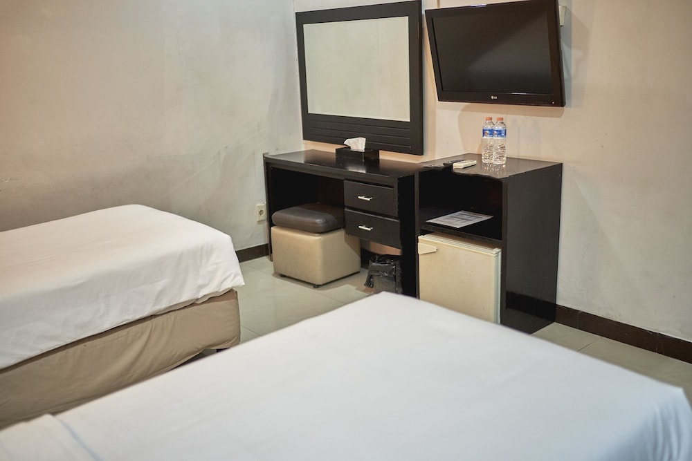 Hotel Celebes 11/22