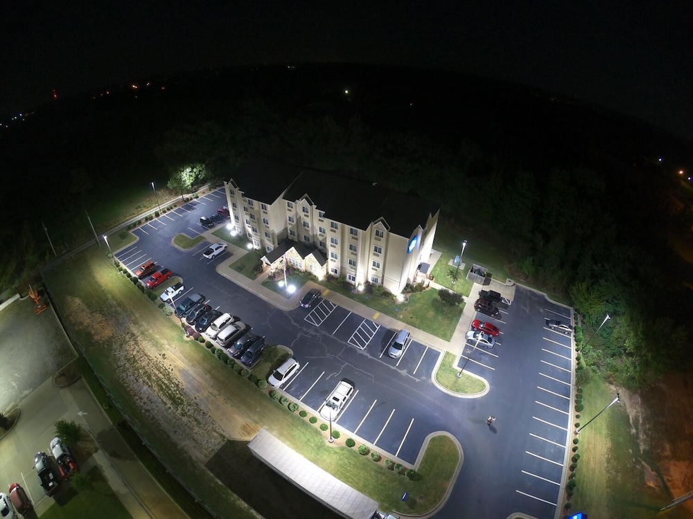 Microtel Inn & Suites by Wyndham Searcy 1/50