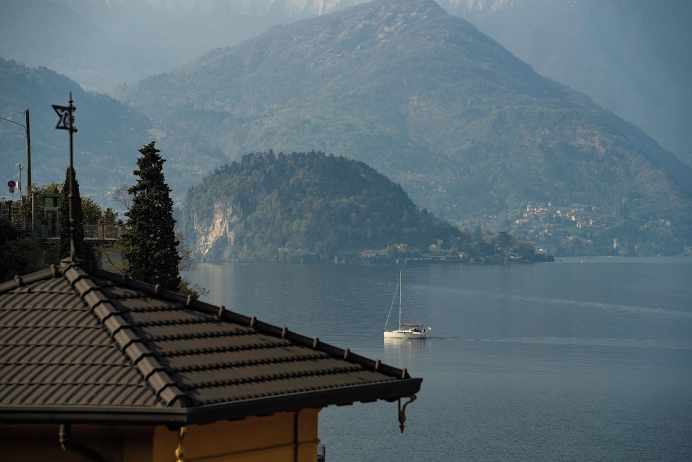 Varenna Lake View 2 18/24