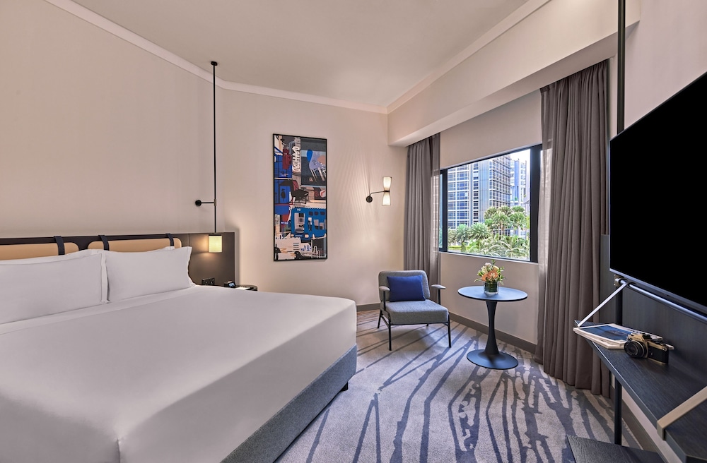 SUPERIOR, KING BED