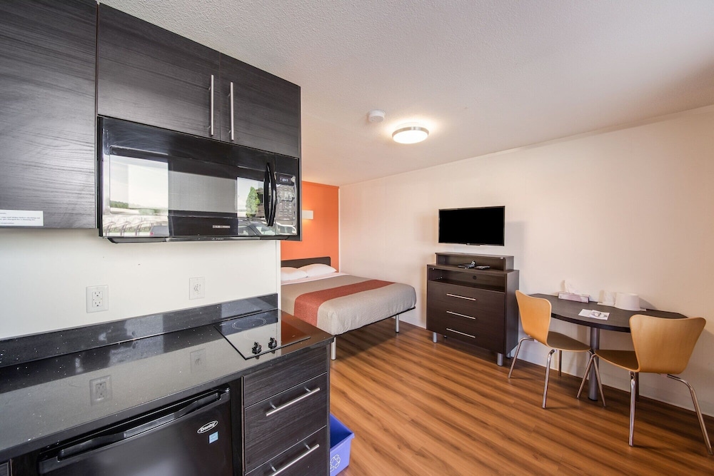 Motel6 Cranbrook, BC 33/47