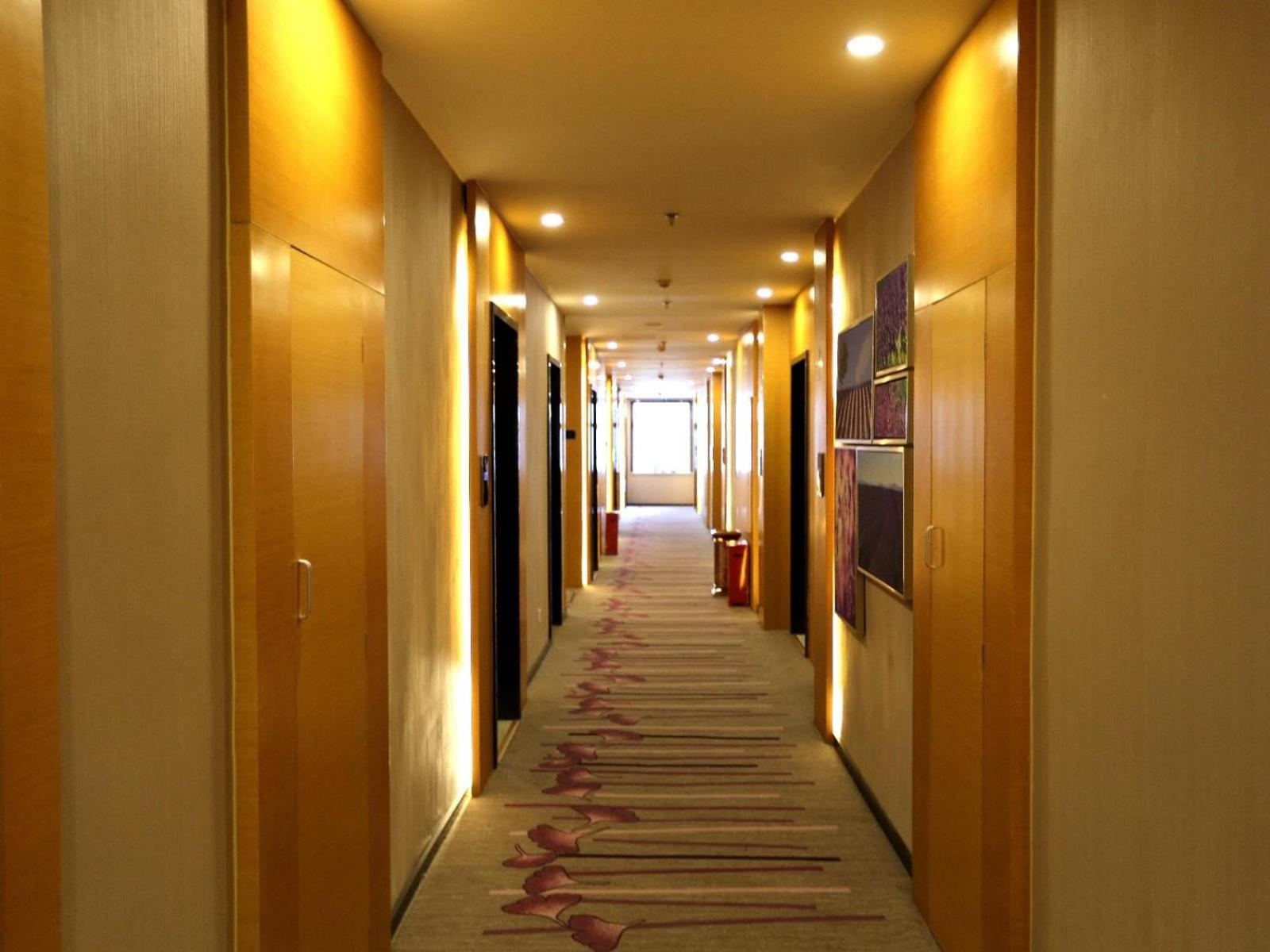 Lavande Hotel Yanjiao Hanwang Road 40/46