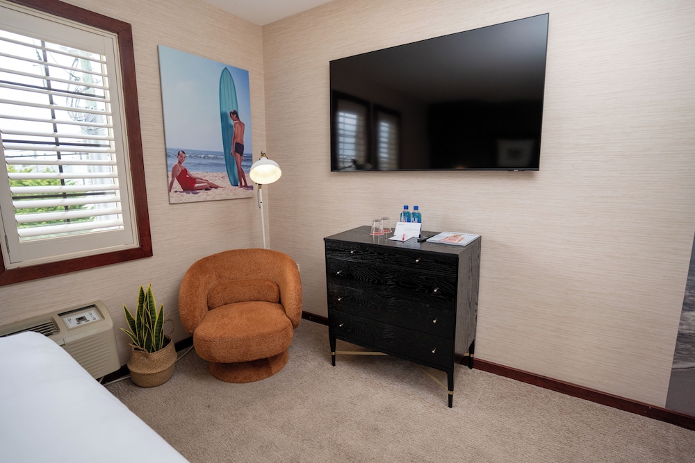 Daddy O Hotel 35/50