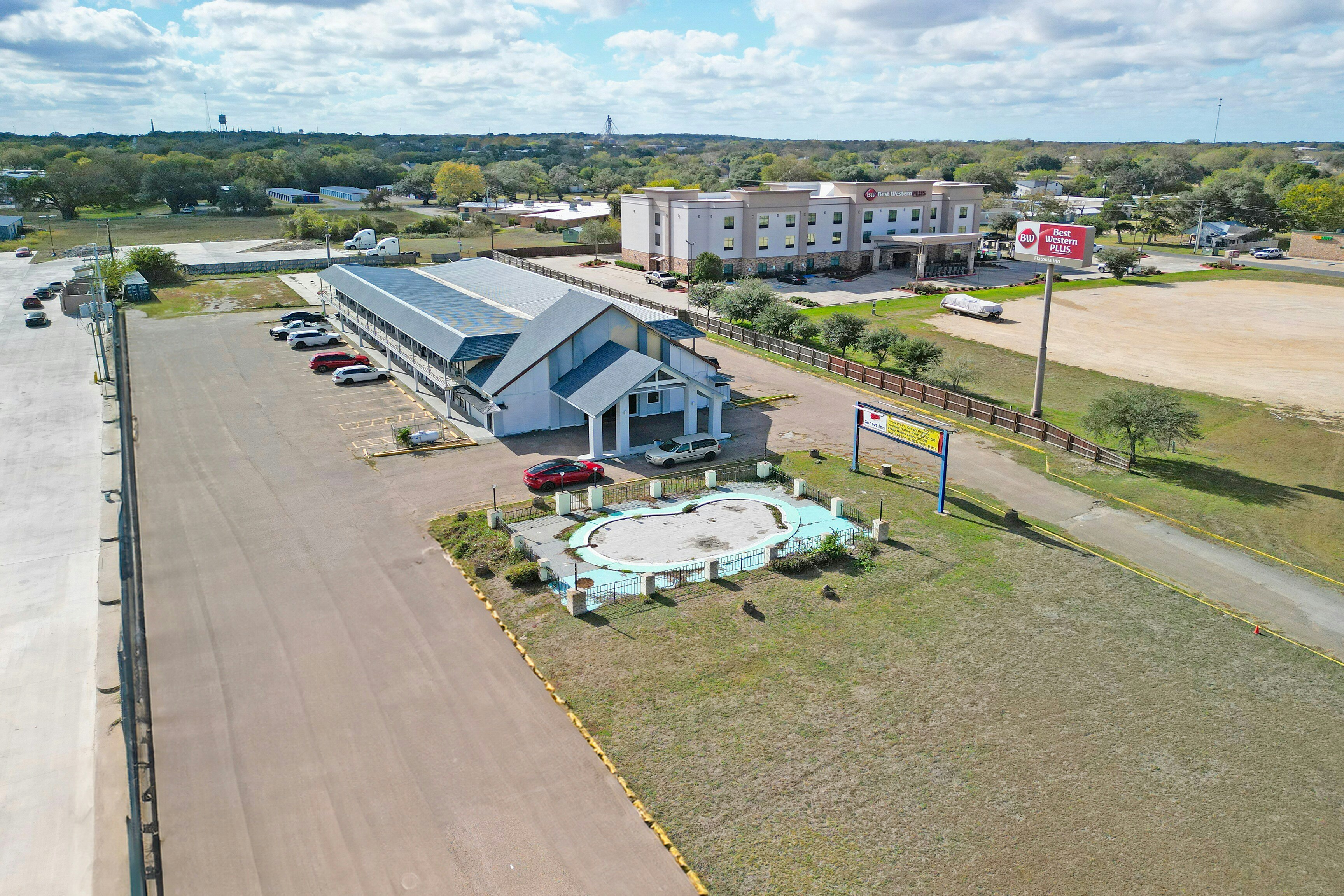 Sunset Inn Flatonia I 10 By Hotel O 38/59