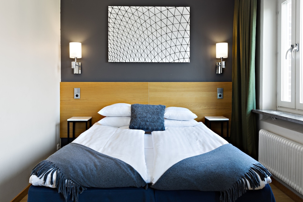 Sure Hotel by Best Western Allen 18/38