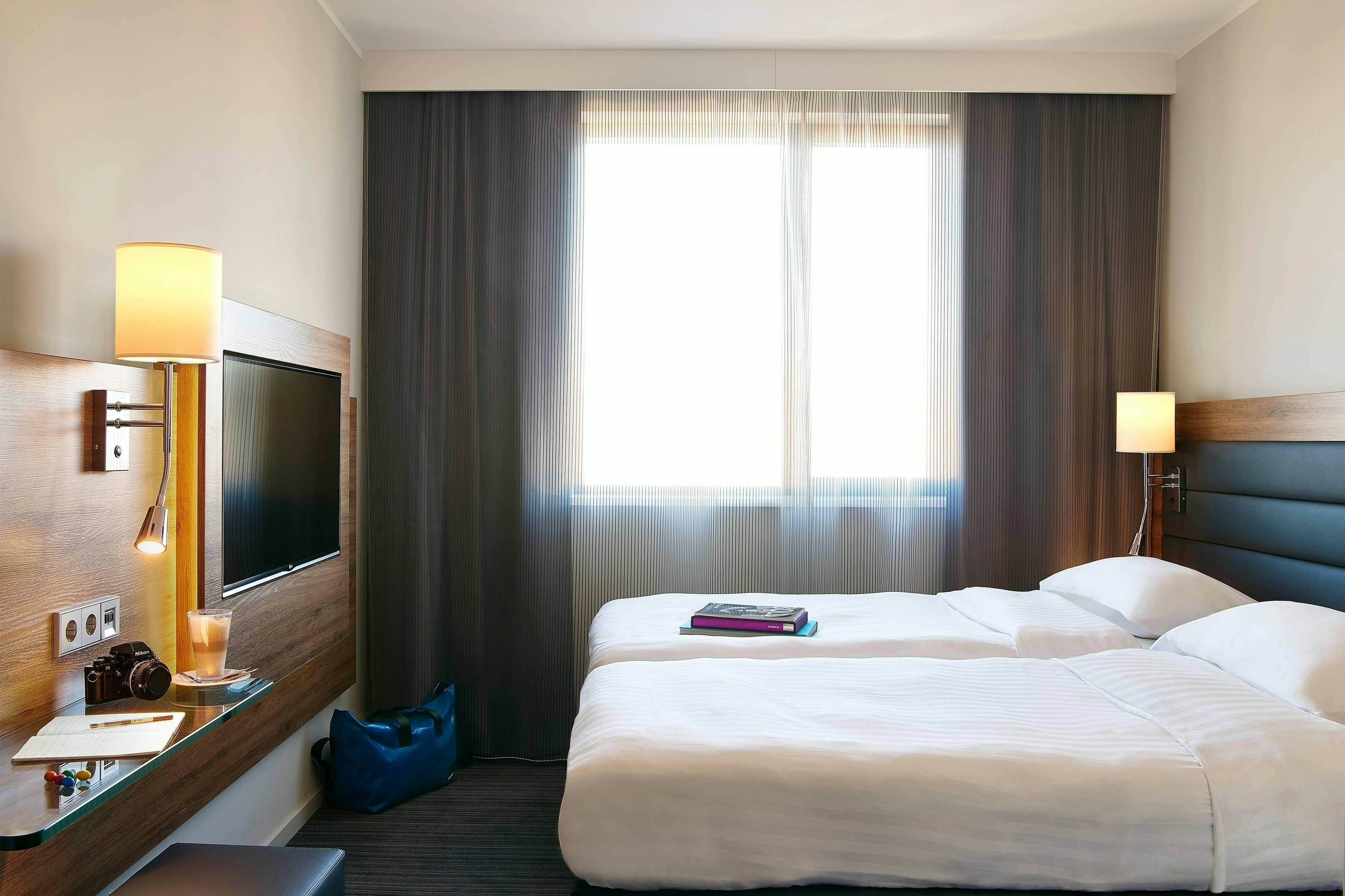 Room, Twin Beds