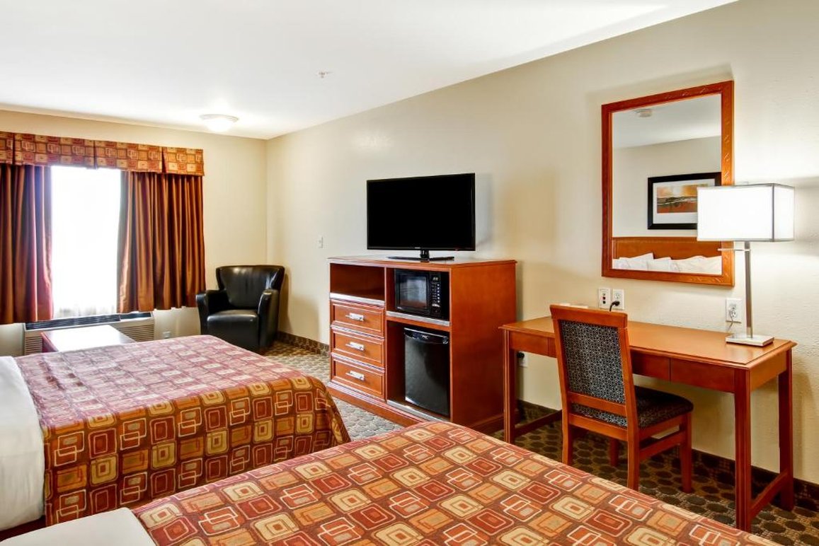 Canalta Rocky Mountain House 15/38