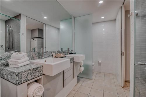 Penthouse Apartment 2 Bedroom