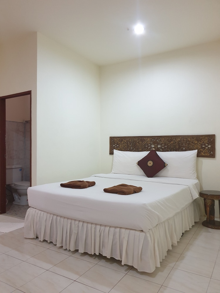 Penzy Guest House 15/39